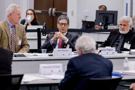 RFK Jr’s Vaccine Advisers Eliminate Prescription Need for Coronavirus Shot, Emphasizing Personal Choice